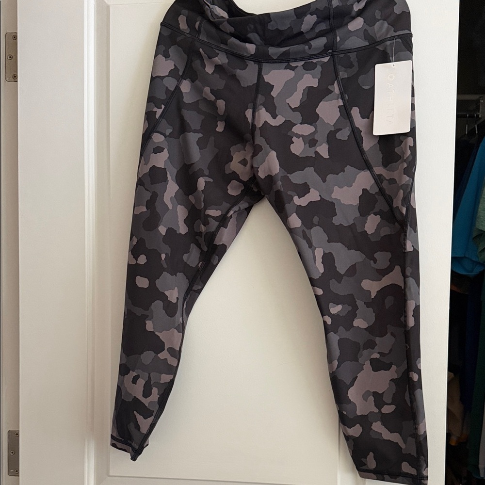 Athleta Lightning Camo Tight - Gray Multi 1X NWT